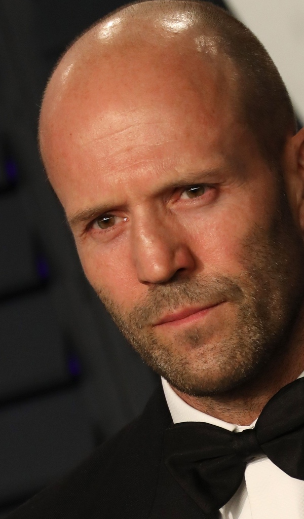 Серьезный мужчина, актер Джейсон Стэтхэм