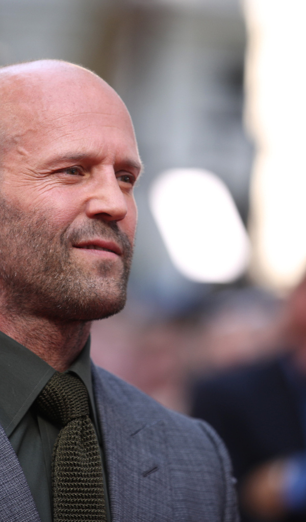 Стильный мужчина, актер Джейсон Стэтхэм