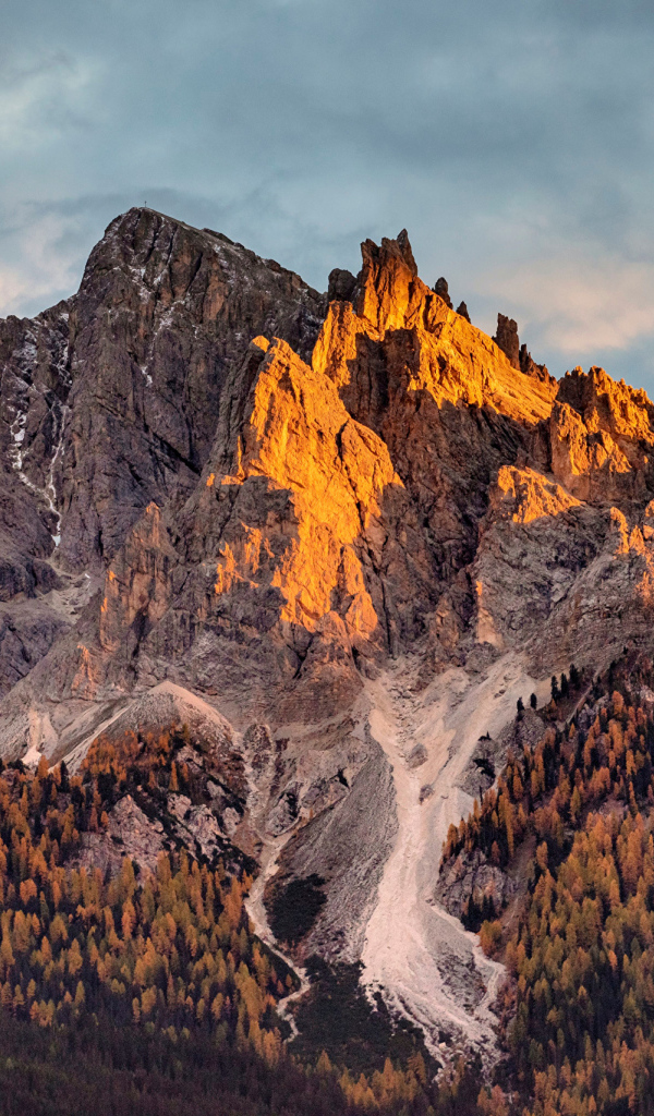 Острые вершины итальянских альп