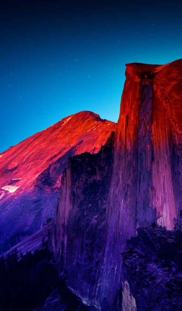 Гранитная скала Хаф-Доум на фоне заката, Калифорния