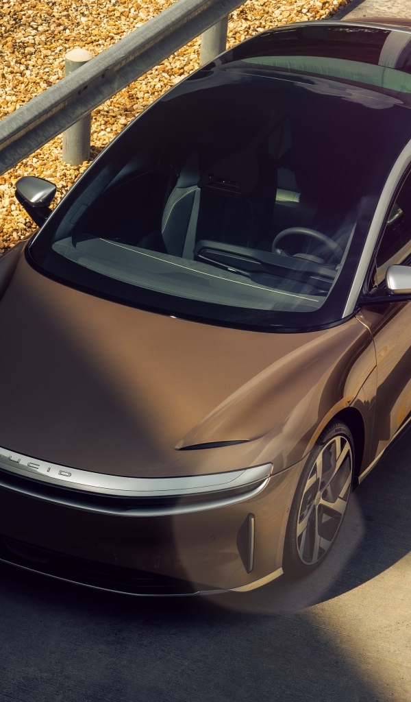 Автомобиль Lucid Air Electric вид сверху