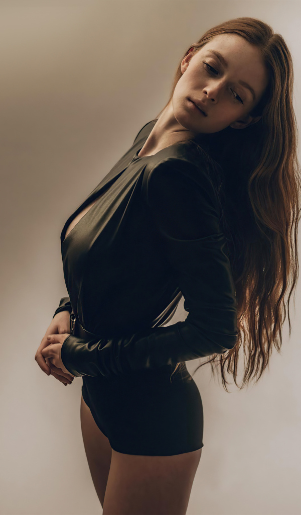 Фотосессия актрисы Ларсен Томпсон