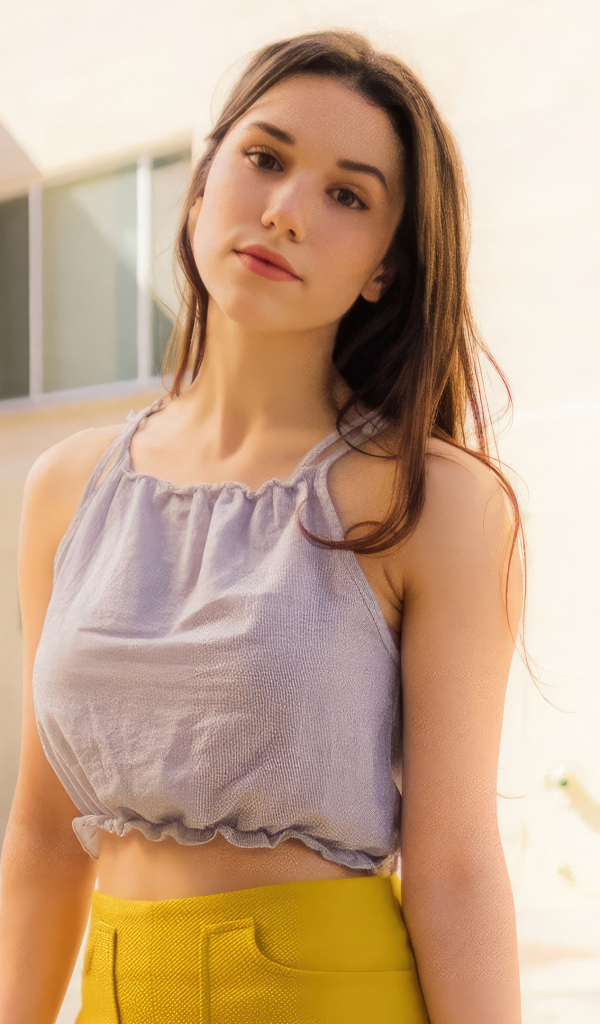 Молодая американская актриса Грейс Фултон