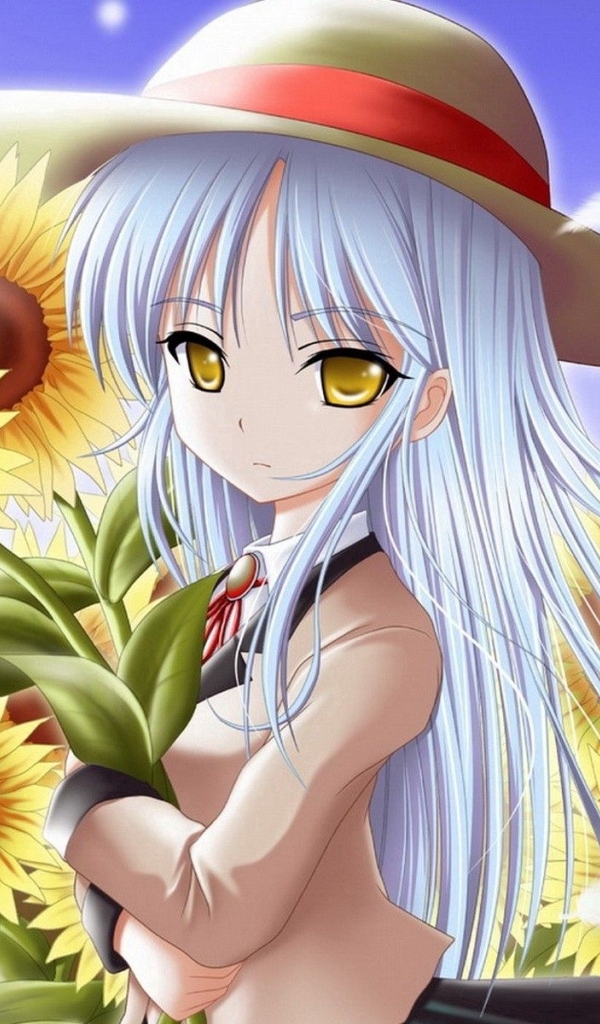 Девушка аниме с синими волосами на поле с подсолнухами