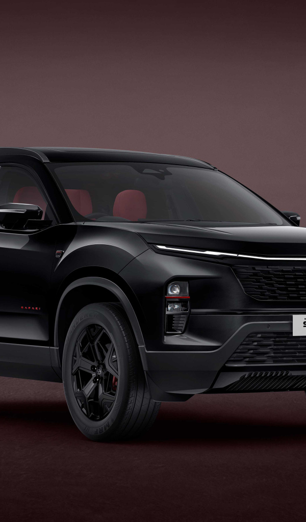 Черный внедорожник Tata Safari DARK Concept 2024 года