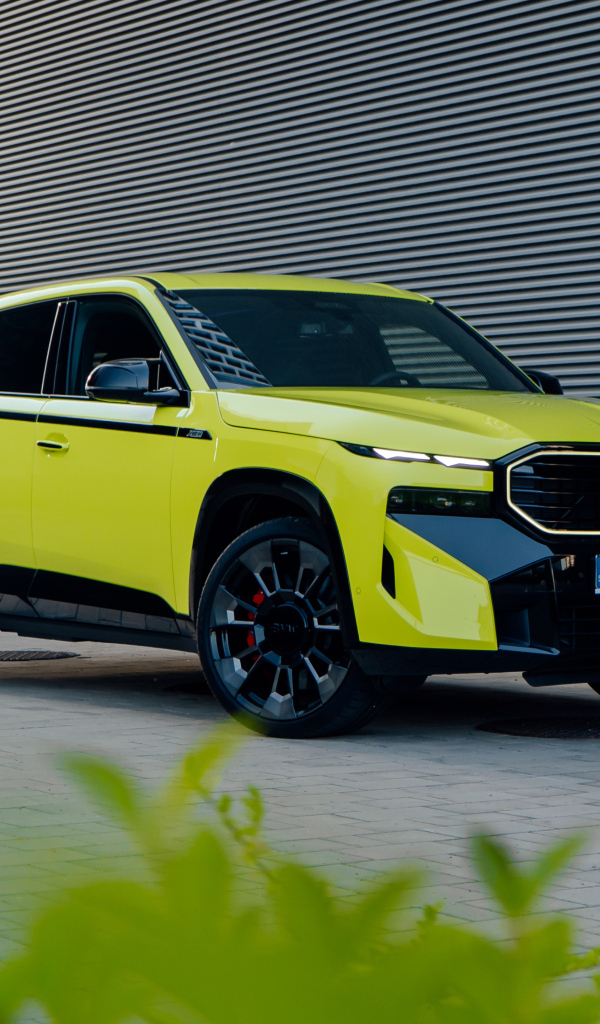 Внедорожник BMW XM 50e