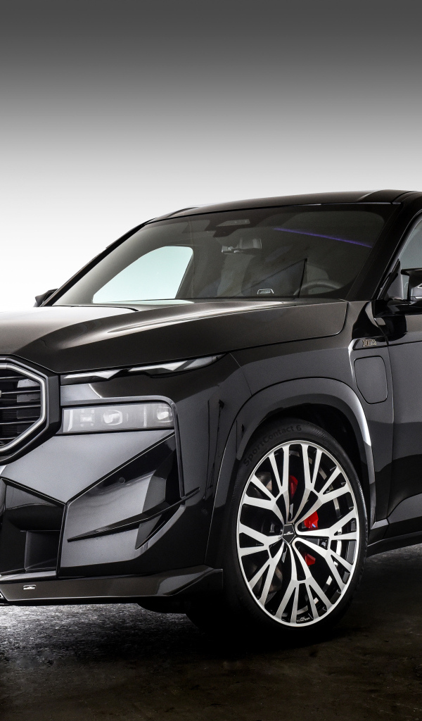 Черный автомобиль AC Schnitzer BMW XM 2024 года