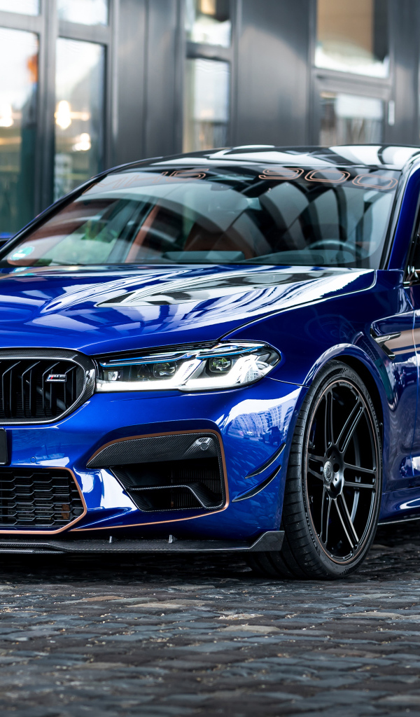 Синий автомобиль BMW M5 Manhart MH5 900 Limited