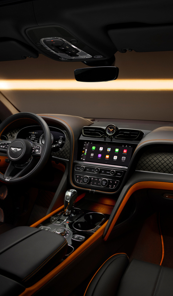 Салон автомобиля Bentley Bentayga S Black Edition 2024 года