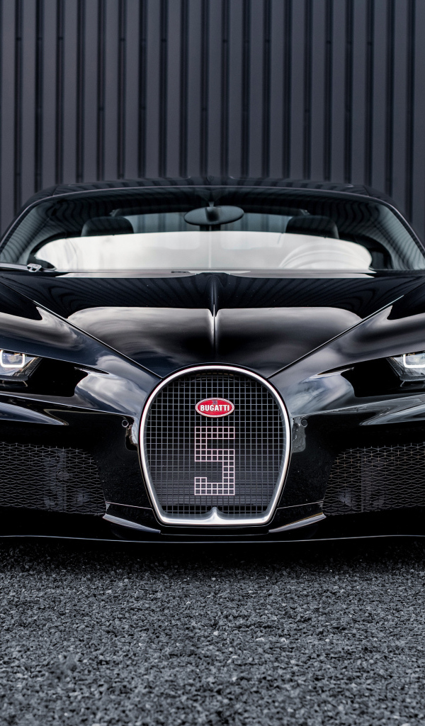 Вид спереди на автомобиль Bugatti Chiron Super Sport Hommage T50S 2024 года