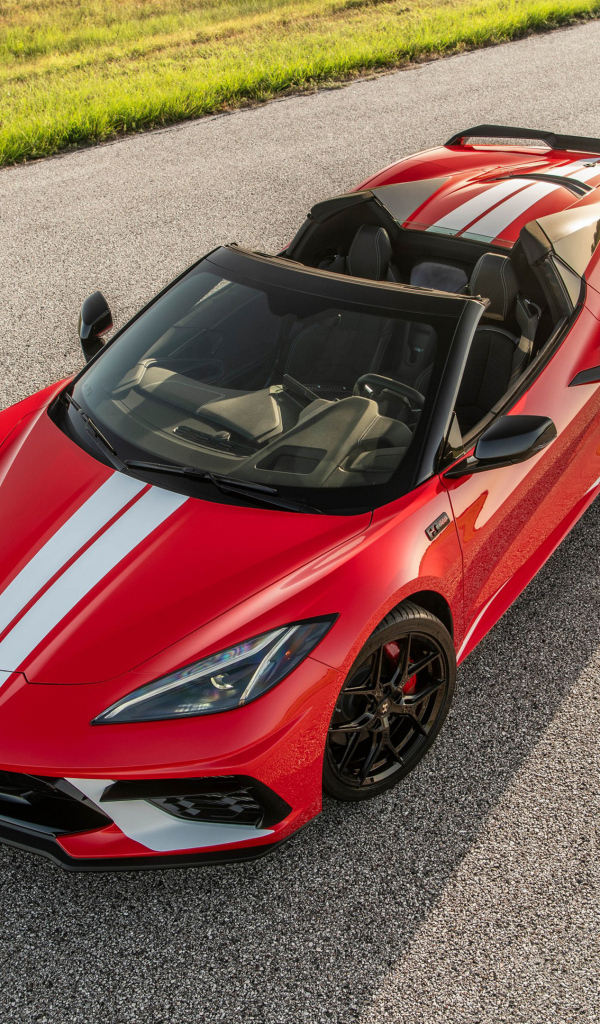 Быстрый спортивный автомобиль Chevrolet Corvette Stingray H700 Convertible 2024  года