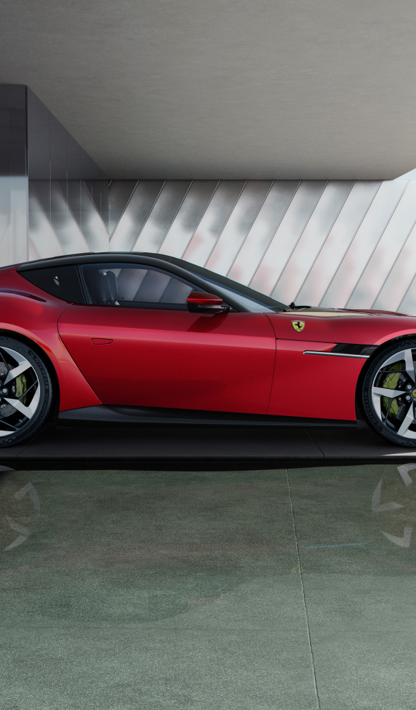 Быстрый красный автомобиль Ferrari 12Cilindri 2024  года