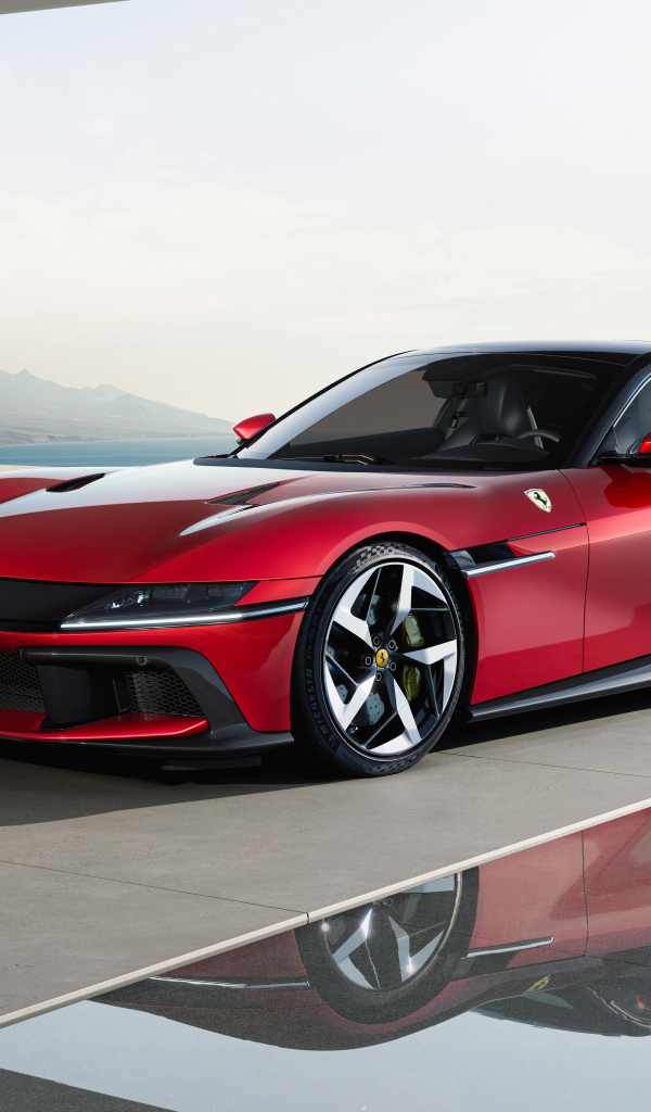 Красный автомобиль Ferrari 12Cilindri 2024 года