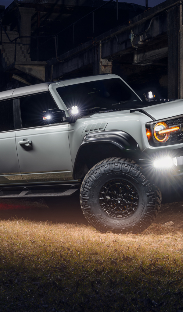 Автомобиль Ford Bronco Raptor