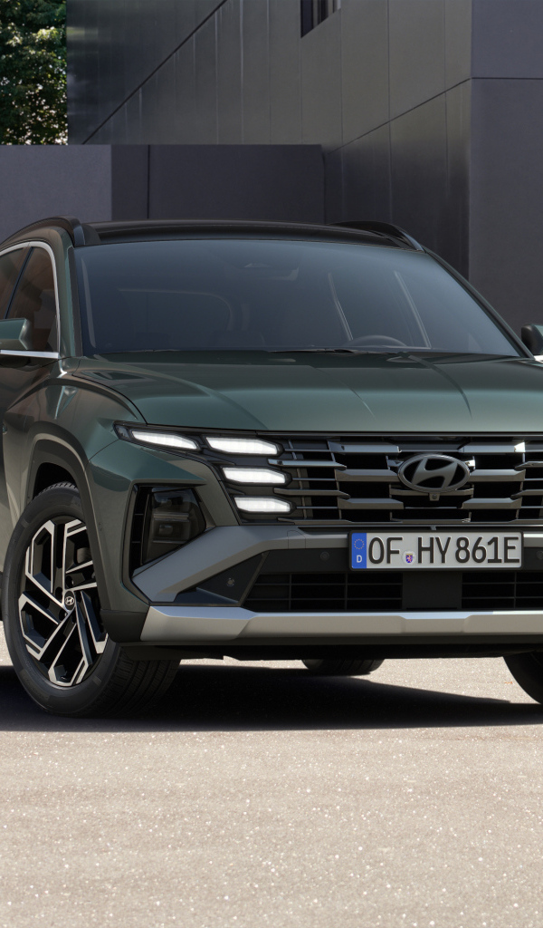 Автомобиль  Hyundai Tucson Plug-In Hybrid 2024 года