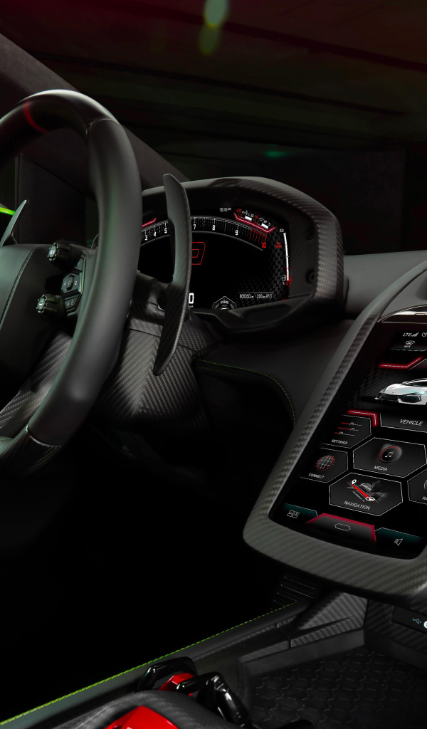 Черный салон автомобиля Lamborghini Revuelto At Lamborghini Arena 2024  года