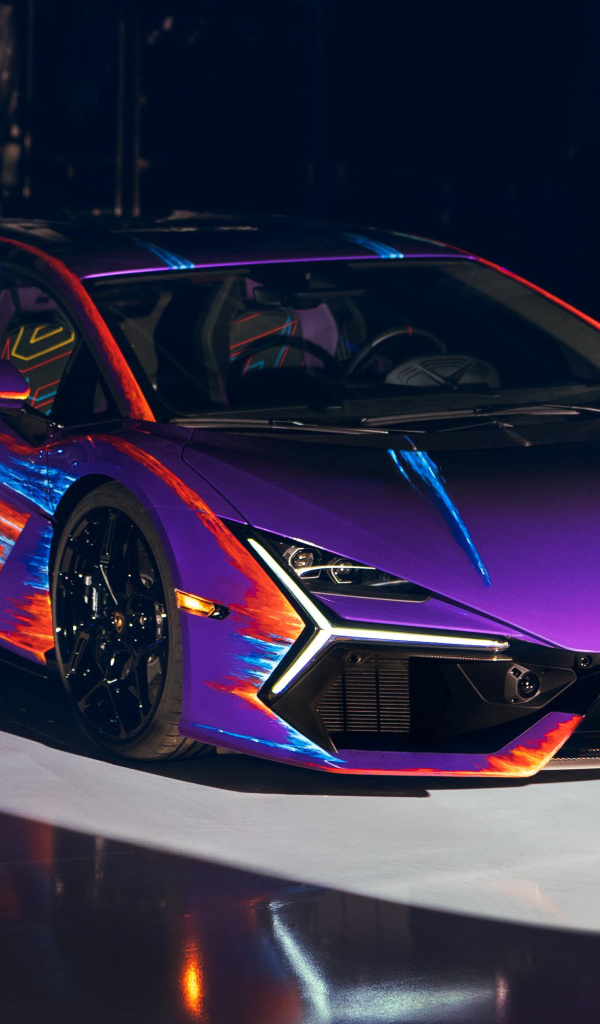 Презентация нового автомобиля Lamborghini Revuelto Opera Unica