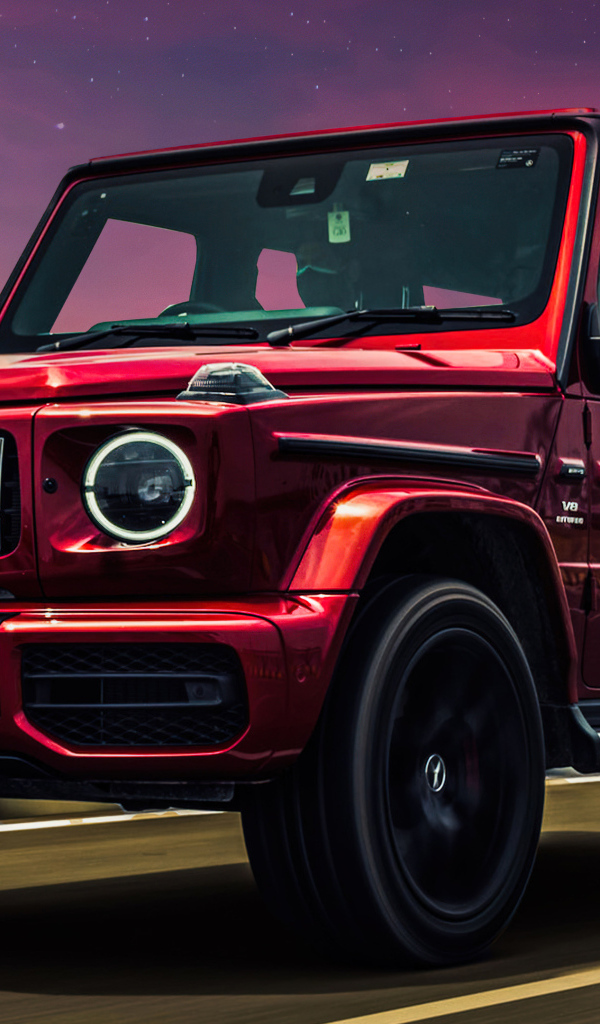 Красный джип Mercedes-AMG G63