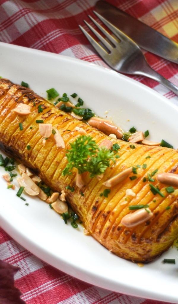 Тыква запеченная с орехами