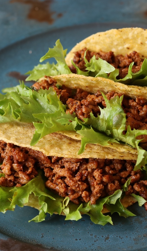 Мексиканское блюдо тако в лепешке