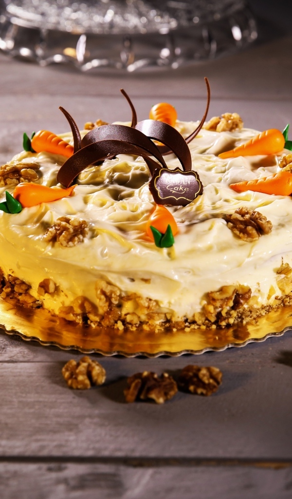 Аппетитный морковный торт с грецкими орехами