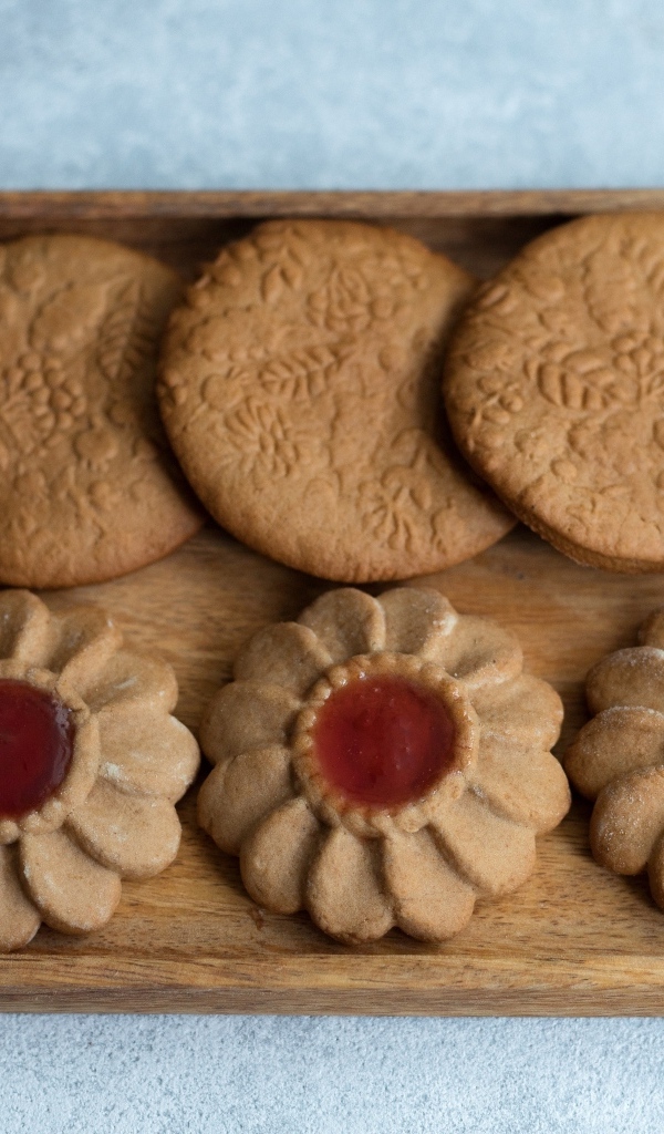 Имбирное печенье с джемом