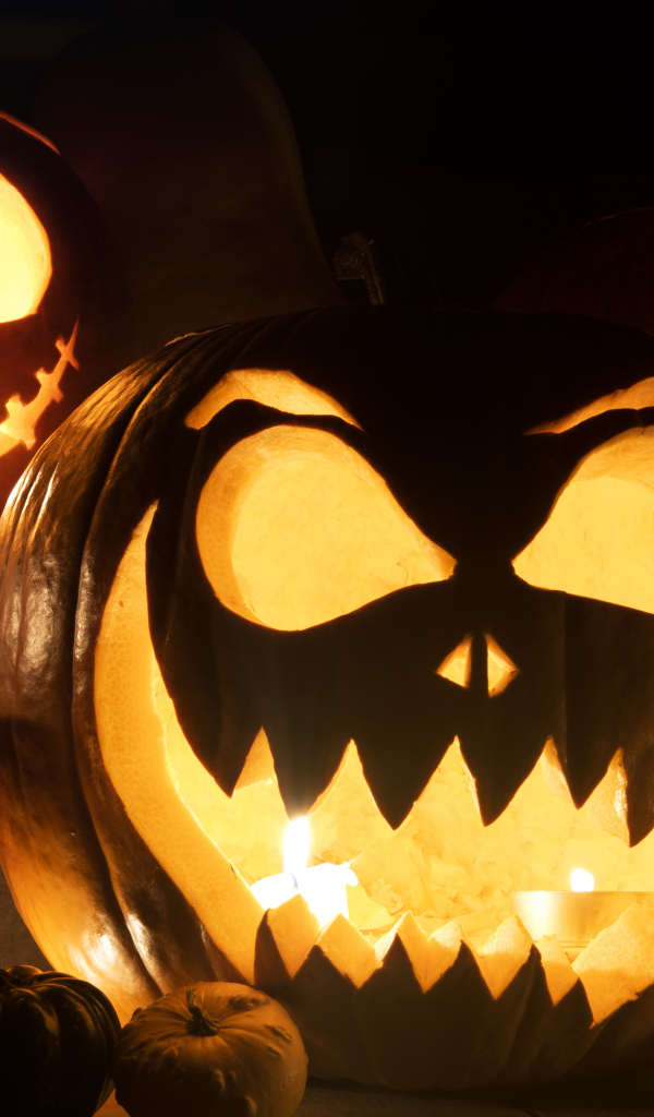 Жуткие тыквы фонари на праздник Хэллоуин