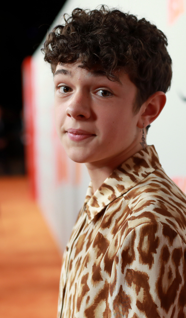 Молодой популярный актер Ноа Джуп