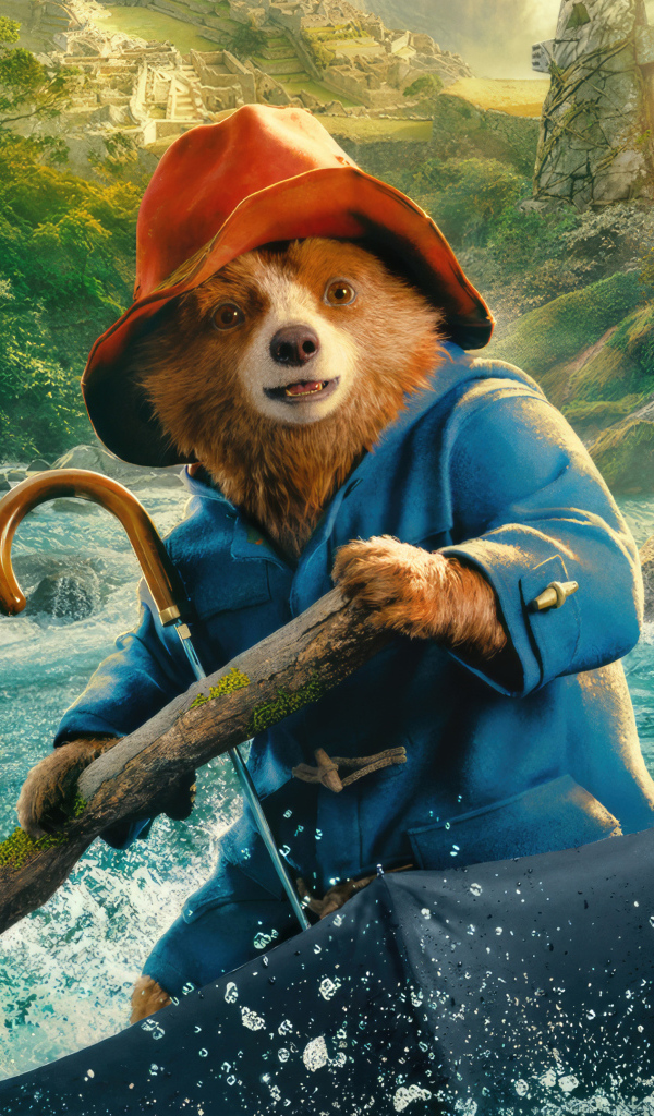 Медведь плывет по реке в фильме Паддингтон в Перу, 2024