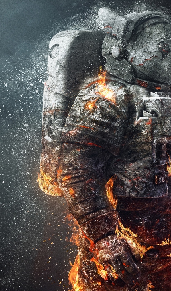 Астронавт NASA  в огненном скафандре