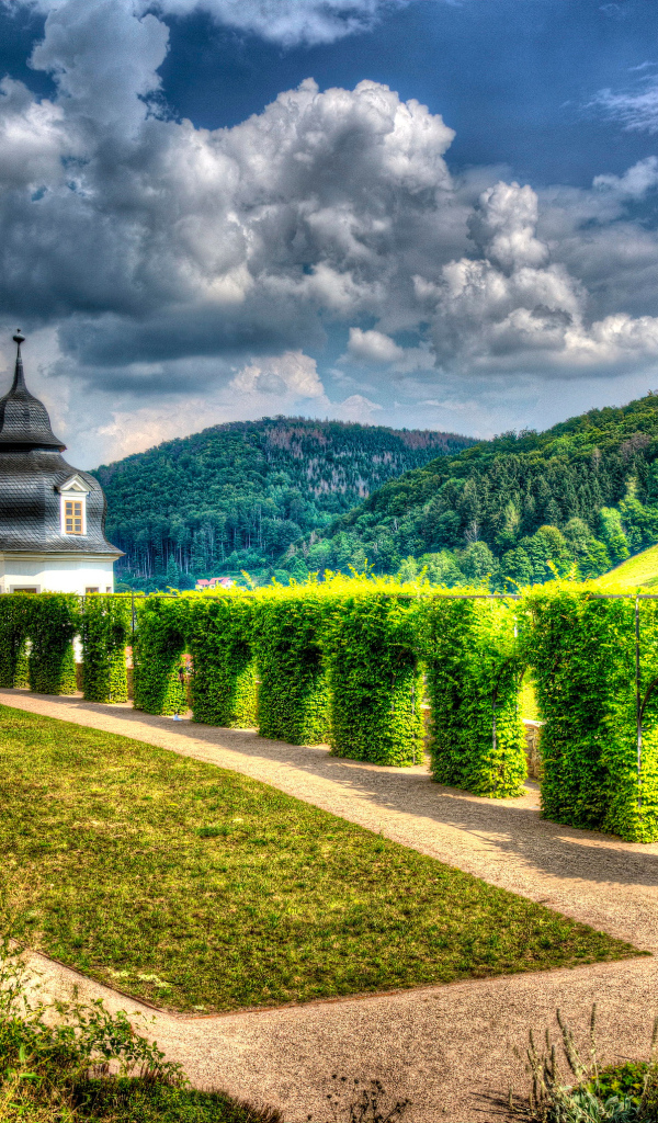 Старинная часовня в парке, Штольберг. Германия