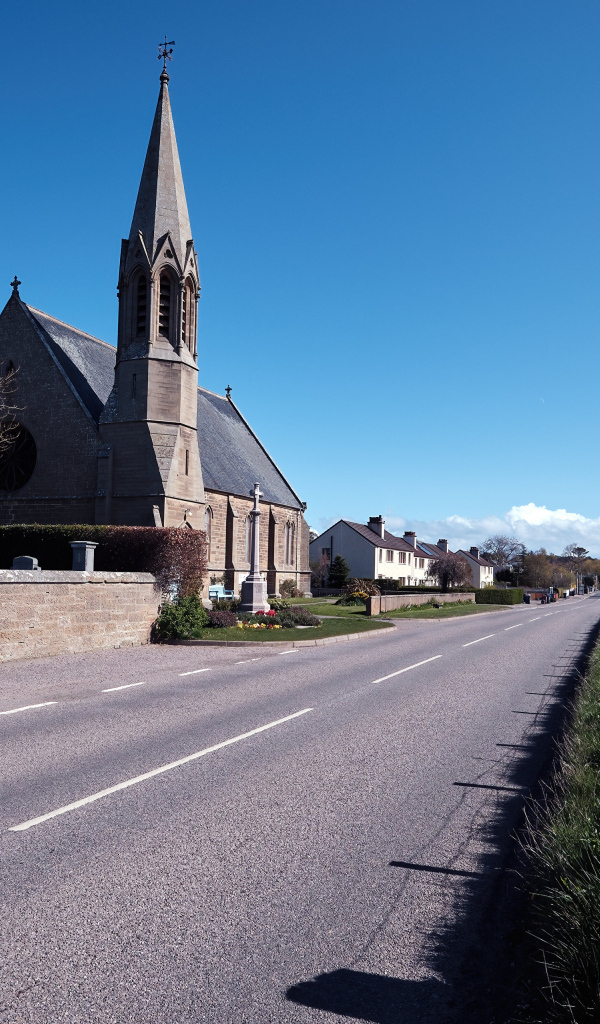 Старая церковь у дороги, Шотландия