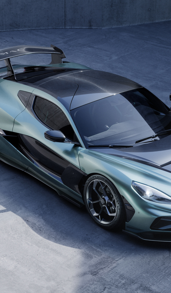 Вид сверху на электрокар Rimac Nevera R 2024 года