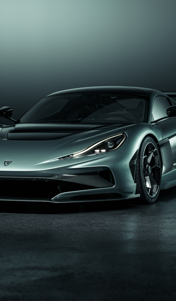 Автомобиль Rimac Nevera R 2024 года вид спереди