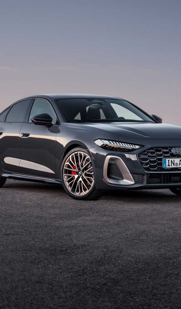 Автомобиль Audi A5 TFSI quattro S line 2024 года на фоне океана