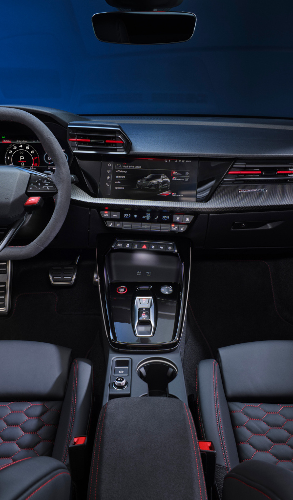 Салон автомобиля Audi RS 3 Sedan 2024 года