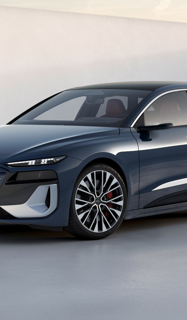 Автомобиль Audi S6 Avant e-tron 2024 года вид спереди