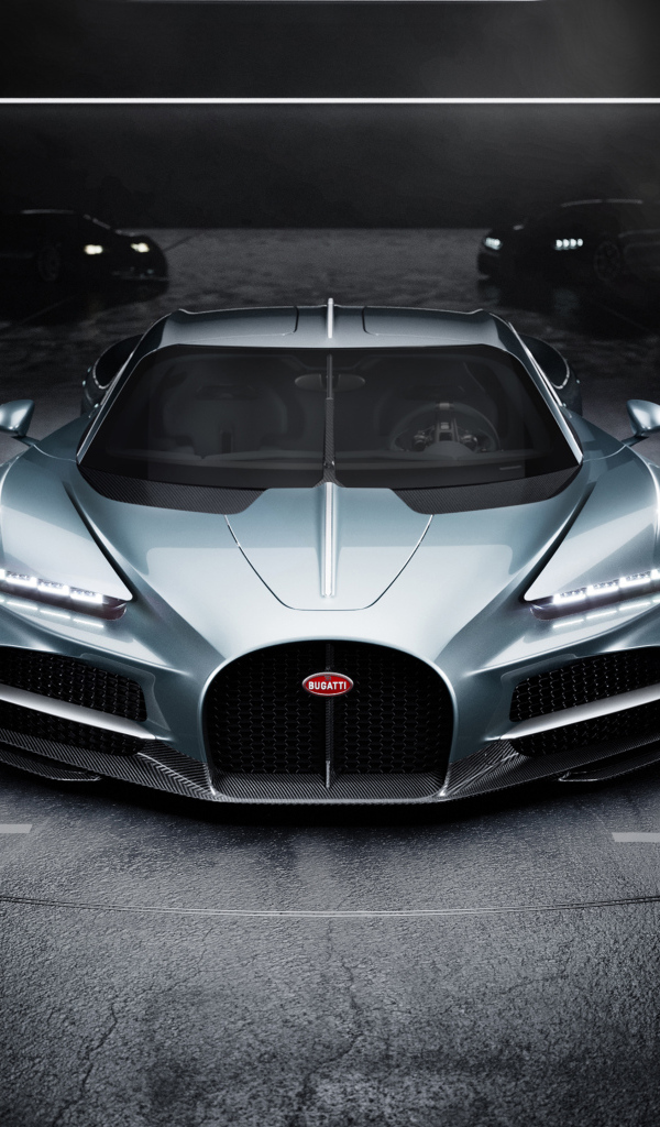 Вид спереди на автомобиль Bugatti Tourbillon 2024 года