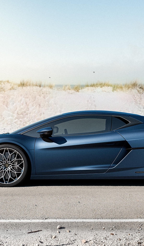 Автомобиль Lamborghini Temerario вид сбоку