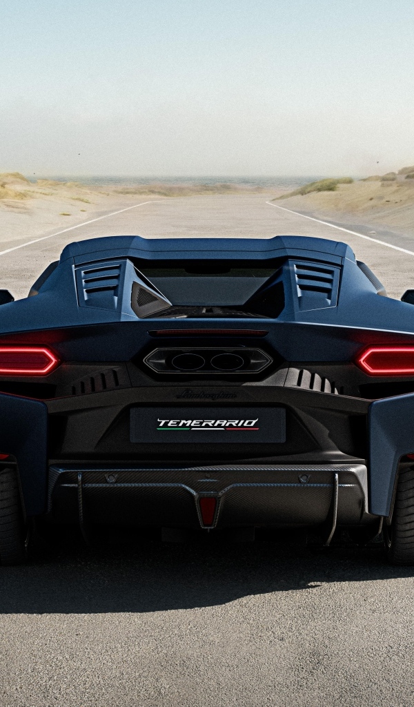 Вид сзади на автомобиль Lamborghini Temerario