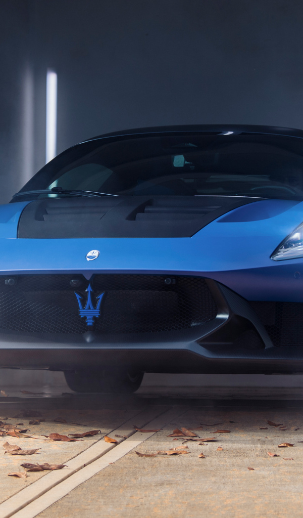 Автомобиль Maserati GT2 Stradale