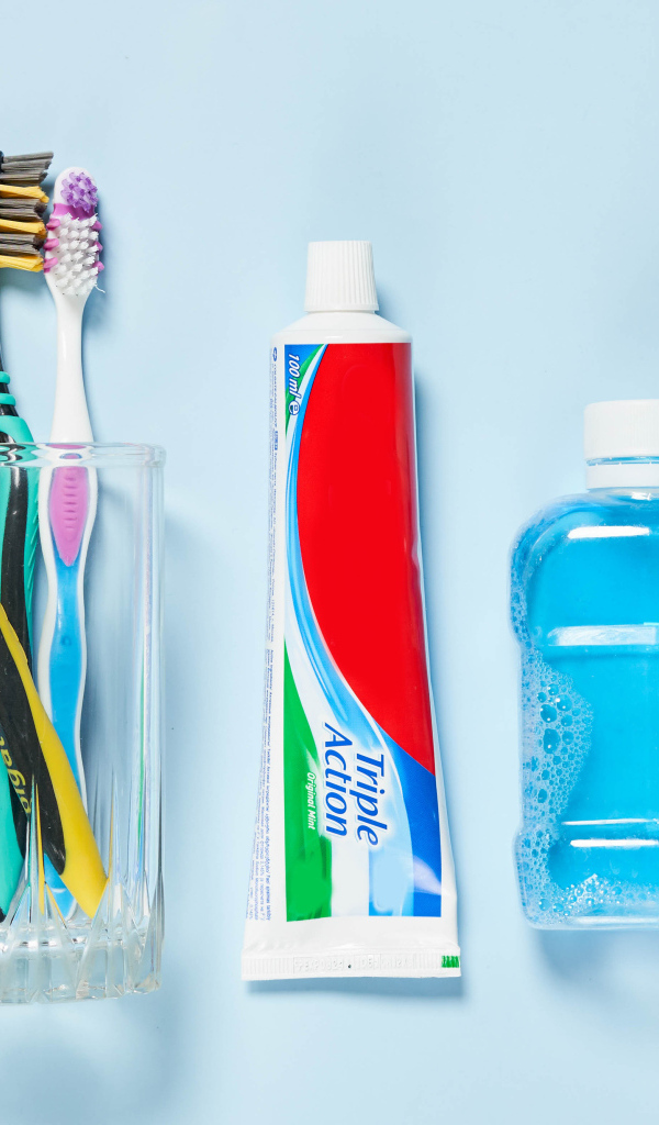 Зубная паста, щетки и ополаскиватель для рта