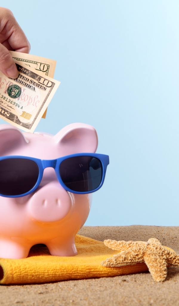 Свинья копилка с долларами на отдых