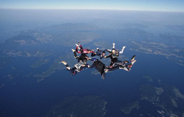 Бэйс джампинг