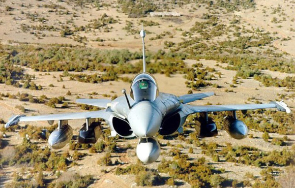 Самолет над пустыней