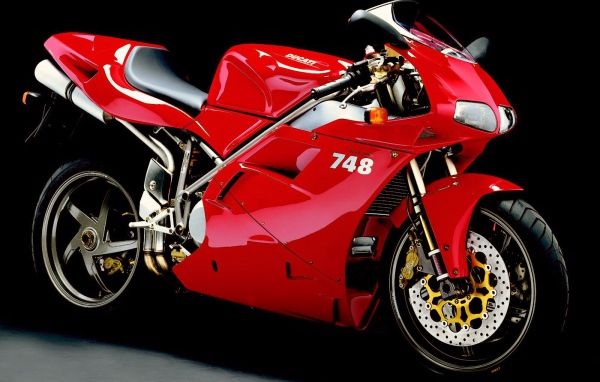 Ducati 748