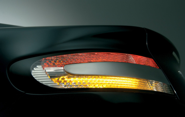 Габариты Aston Martin