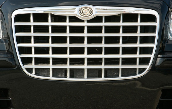 Chrysler SRT гриль