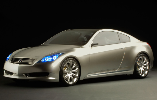 Infiniti купе 2006 года