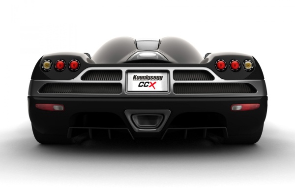 Черный спортивный Koenigsegg CCX